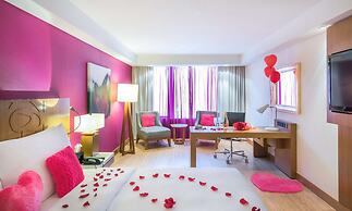 Radisson Blu Hotel, Kuwait