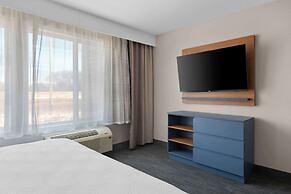 Country Inn & Suites by Radisson, Coon Rapids, MN