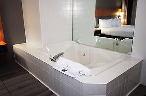 Country Inn & Suites by Radisson, Coon Rapids, MN
