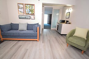 Country Inn & Suites by Radisson, Coon Rapids, MN