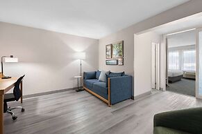 Country Inn & Suites by Radisson, Coon Rapids, MN