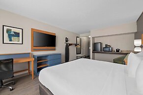 Country Inn & Suites by Radisson, Coon Rapids, MN