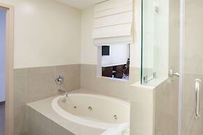 Ramada by Wyndham Culver City