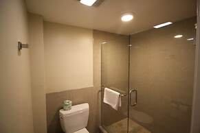 Ramada by Wyndham Culver City