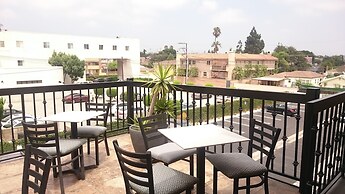 Ramada by Wyndham Culver City