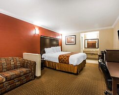 Rodeway Inn & Suites Corona