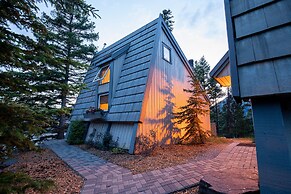 Tunnel Mountain Resort