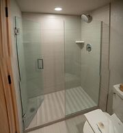 Tunnel Mountain Resort