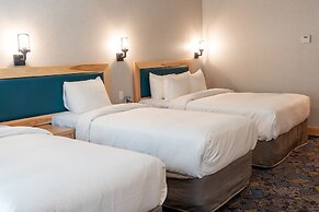 Tunnel Mountain Resort