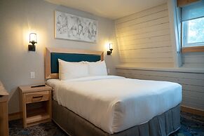 Tunnel Mountain Resort