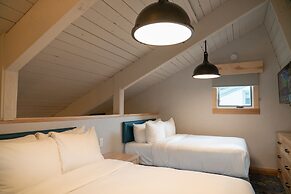 Tunnel Mountain Resort