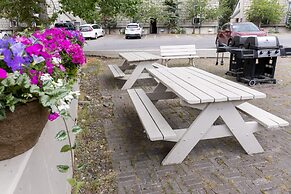 Tunnel Mountain Resort