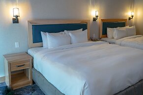 Tunnel Mountain Resort