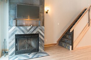 Tunnel Mountain Resort