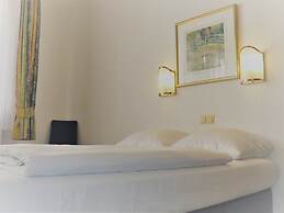 Hotel Königshof The Arthouse