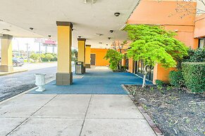 Jackson Hotel & Convention Center