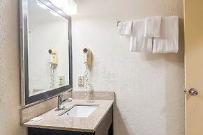 Jackson Hotel & Convention Center