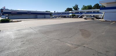 Motel 6 Canon City, CO
