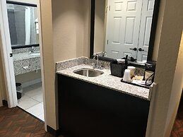 Greenfield Inn and Suites Elizabethtown, KY I65 Exit 94