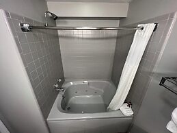 Greenfield Inn and Suites Elizabethtown, KY I65 Exit 94