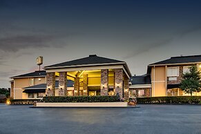 Greenfield Inn and Suites Elizabethtown, KY I65 Exit 94