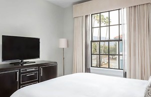 Montecito Inn