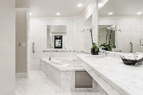 Montecito Inn