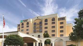 Embassy Suites by Hilton Greensboro Airport