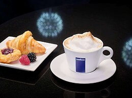 Novotel Toronto North York