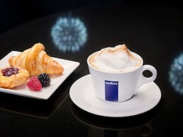 Novotel Toronto North York