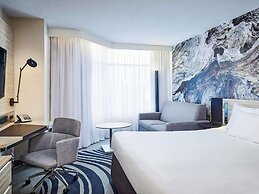 Novotel Toronto North York