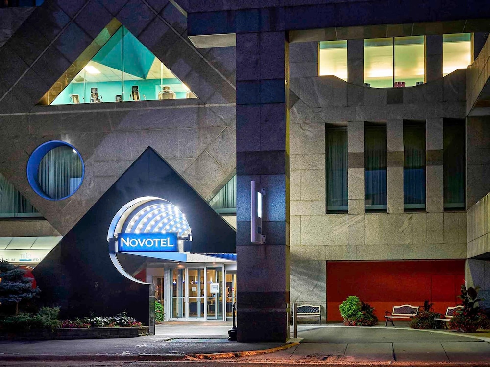 Novotel Toronto North York