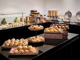 Novotel Toronto North York