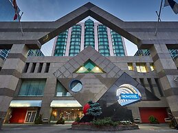 Novotel Toronto North York