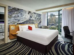 Novotel Toronto North York