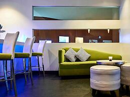 Novotel Toronto North York