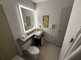 Comfort Inn & Suites Danbury-Bethel