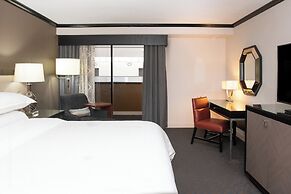 Sheraton Minneapolis West Hotel