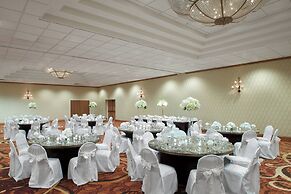 Sheraton Minneapolis West Hotel