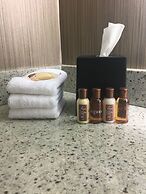 Sheraton Minneapolis West Hotel