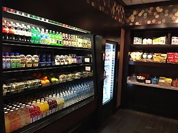 Sheraton Minneapolis West Hotel