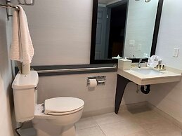Best Western Plus Regency Inn & Conference Centre
