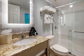 Dolphin Sands Clearwater Beach, an Ascend Collection Hotel