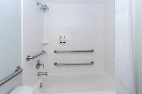 Dolphin Sands Clearwater Beach, an Ascend Collection Hotel