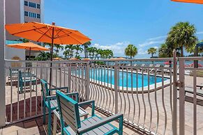 Winter the Dolphins Beach Club, Ascend Hotel Collection