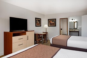 Best Western Discovery Inn