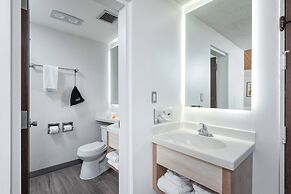 Ramada by Wyndham Santa Barbara