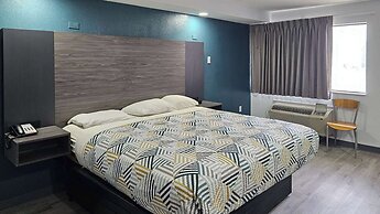 Motel 6 Memphis, TN - Graceland