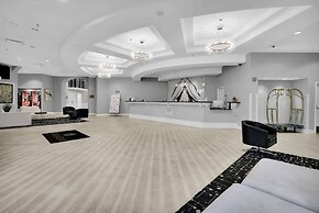 Ramada by Wyndham Jacksonville I-95 by Butler Blvd