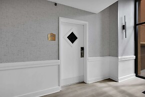 Ramada by Wyndham Jacksonville I-95 by Butler Blvd